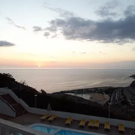 Apartment Apt With Sea View And Large Swimming Pool