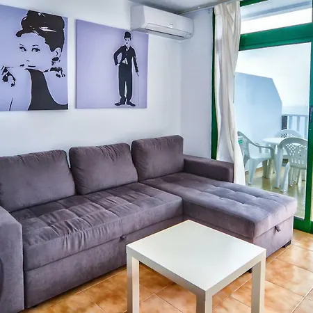 Apt With Sea View And Large Swimming Pool *