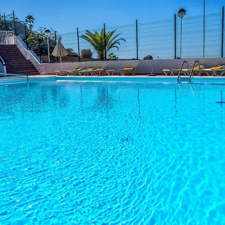 Apt With Sea View And Large Swimming Pool Daire Amadores
