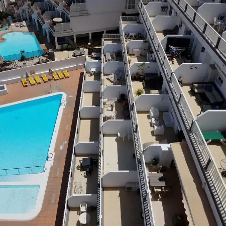 Apt With Sea View And Large Swimming Pool Daire *