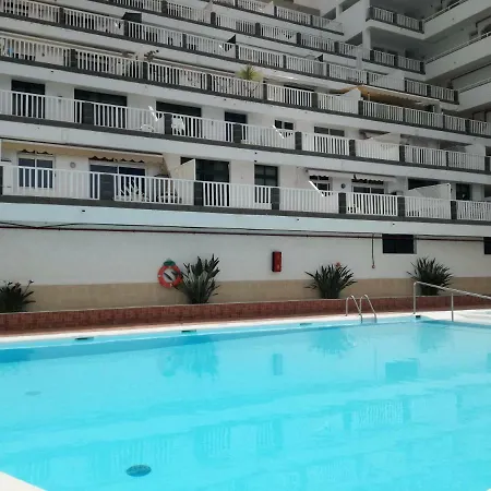 Apt With Sea View And Large Swimming Pool Daire *