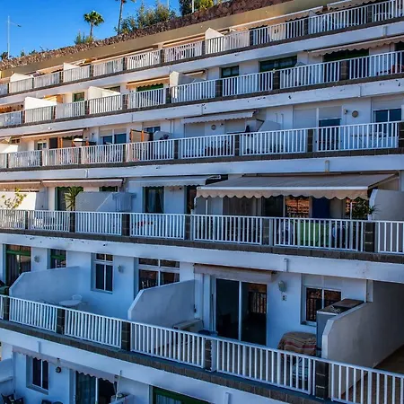 Apt With Sea View And Large Swimming Pool Daire *