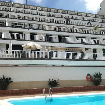 Apt With Sea View And Large Swimming Pool Daire *