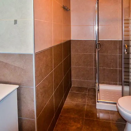 Apt With Sea View And Large Swimming Pool